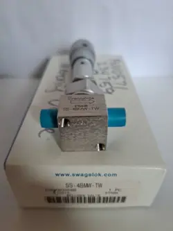 NEW-OPEN-BOX