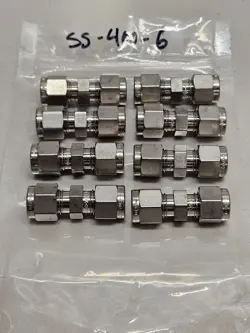 (8) SWAGELOK SS-400-6 STAINLESS STEEL FITTING, UNION, 1/4