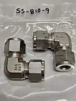(2) SWAGELOK SS-810-9 STAINLESS STEEL FITTING, UNION ELBOW, 1/2