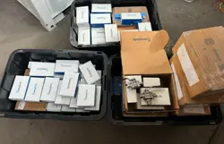 LOT OF 120 SWAGELOK VALVES SS-63XTS8 & SS-63TS8 STAINLESS STEEL BALL VALVES 1/2