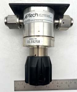 APTECH TIED DIAPHRAGM REGULATOR SL5812SX 2PW FV8 FV8 316L SS SWAGELOK VCR USA