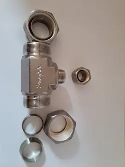SWAGELOK SS-1610-3-16-8