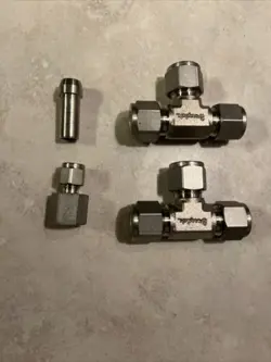 LOT-4 MIXED SWAGELOK, SS-810-3, 1/2” TUBE OD, SS-316, TUBING UNION TEE