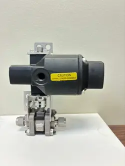 SWAGELOK M-62TNDVS4 BALL VLV