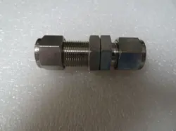 SWAGELOK SS-810-61 BULKHEAD UNION 1/2