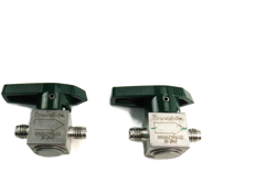 SWAGELOK SS-2P4T VALVE LOT OF 2
