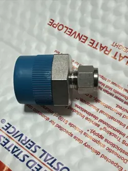 NEW SWAGELOK SS-600-1-16