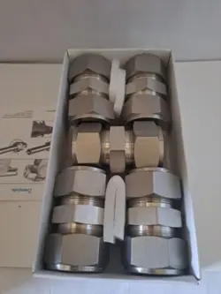 BOX OF 5, SWAGELOK SS-1610-6, UNION 1 TUBE  X 1 TUBE. NEW-OPEN BOX.