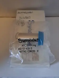 1 OF SWAGELOK SS-12-VCR-3, STAINLESS STEEL VCR FACE SEAL FITTING, 3/4 VCR GLAND.