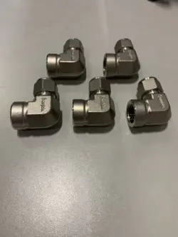 QTY 5-SWAGELOK SS - 810-8-8 ELBOW CONNECTOR FITTING, 1/2