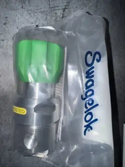 SWAGELOK BP REGULATOR 1/4