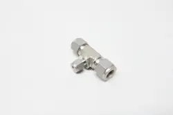 SWAGELOK SS-810-3-8-4