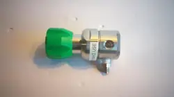 SWAGELOK PRESSURE REGULATOR VALVE KBP1JOD4A5A20000 INLET 0-500 PSIG