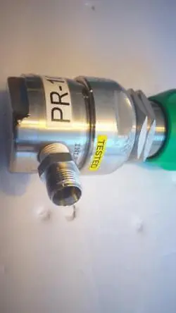 PRESSURE REGULATOR VALVE