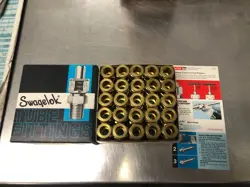 25 SWAGELOK BRASS CONNECTOR FITTING, 1/2