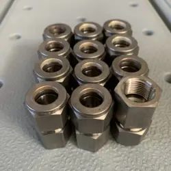 SWAGELOK SS-810-7-6 STAINLESS STEEL FEMALE CONNECTOR 1/2