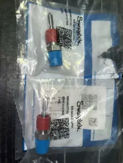 NEW, SWAGELOK SS-QC4-D-4PM QUICK CONNECT,3/8