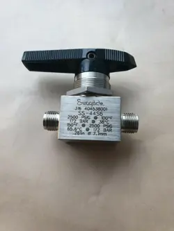 SWAGELOK SS-44S6 BALL VALVE (IN37S3B2)