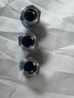 SWAGELOK MALE CONNECTOR, 1 IN. TUBE OD X 1 IN. MALE NPT  SS-1610-1-16 (3 PACK)