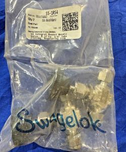 SS-1RS4 SWAGELOK BONNET NEEDLE VALVE ** LOT OF 2 *