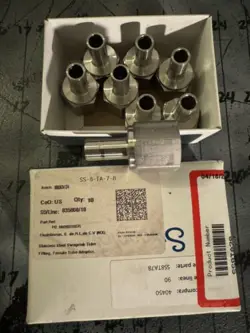 LOT 8 NEW SWAGELOK SS-8-TA-7-8  STAINLESS STEEL 1/2