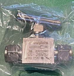 SWAGELOK SS-26VS8 INTEGRAL BONNET NEEDLE VALVE 1/2