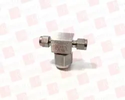 SWAGELOK SS-4TF-15 / SS4TF15 (USED)