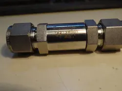 SWAGELOK SS-8C-1 POPPET CHECK VALVE