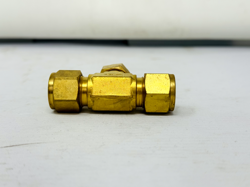 SWAGELOK B-810-3-8TTM  BRASS TUBE FITTING, 1/2 IN. TUBE OD X 1/2 IN OPEN BOX