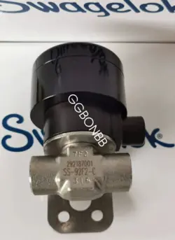 1PC SWAGELOK SS-92F2-C 1/8IN STAINLESS STEEL NEEDLE VALVE  FEDEX OR DHL