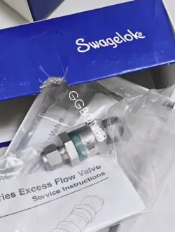 1PC SWAGELOK SS-XSS6 CARD PIPE JOINT  FEDEX OR DHL OR UPS