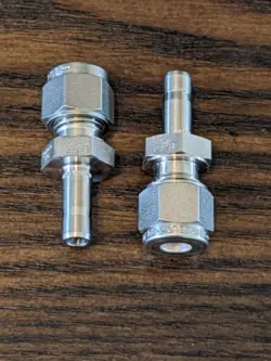 LOT SS-6M0-R-4 STAINLESS