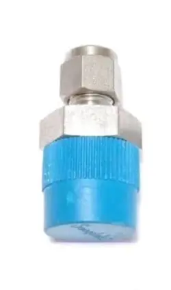 SWAGELOK SS-400-1-8 STAINLESS STEEL 1/4” TUBE X 1/2” NPT MALE FITTING