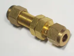 1 - SWAGELOK BRASS BULKHEAD UNION FITTING, 1/4