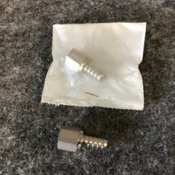 HOSE CONNECTOR 1/4