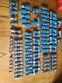 SWAGELOK STAINLESS STEEL COMPRESSION FITTING LOT 316SS 100 PIECE LOT