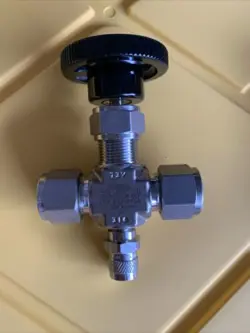 GAUGE VALVE 1/2”