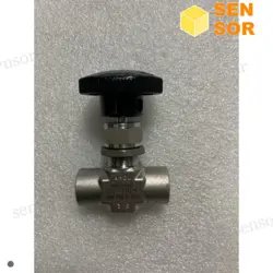SWAGELOK SS-1RF4 STAINLESS STEEL INTEGRAL BONNET NEEDLE VALVE