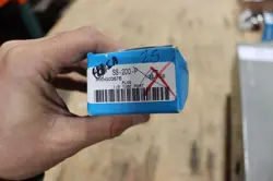 (QTY 25) SWAGELOK SS-200-P SS 316 FEMALE PLUG FOR 1/8 IN. TUBE FITTING