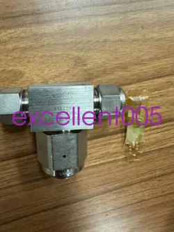 1PCS NEW SWAGELOK SS-10TF-MM-LE/