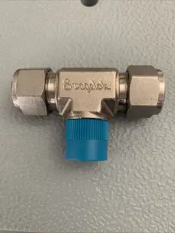 SWAGELOK SS-1010-3TTM SS-UNION TEE-5/8