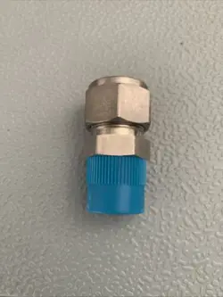 SWAGELOK SS-1010-1-8, MALE CONNECTOR, 5/8