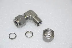 SWAGELOK SS-600-9 STAINLESS UNION ELBOW 3/8 IN. TUBE OD X 3/8 IN. TUBE OD