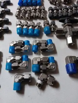 PIECES NOS