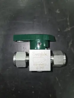 SWAGELOK SS-8P6T  316 SS 1/2