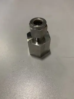 SWAGELOK STAINLESS CONNECTOR FITTING, 3/8
