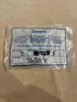 LOT OF (5) SWAGELOK UNION FITTINGS SS-810-6