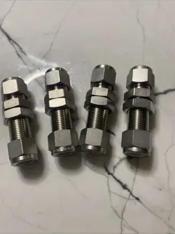 LOT-4PC SWAGELOK STAINLESS STEEL BULKHEAD UNION FITTING, 3/8