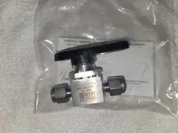 BALL VALVE 40 SERIES SWAGELOK 1/4 TUBE SS-43GS4 FACTORY SEALED BAG FREESHIPPING 