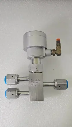 SWAGELOK SS-4BY-V35-1C BELLOWS-SEALED 3WAY VALVE WORKING